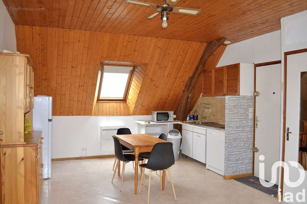 Appartement 170 m² à Le Blanc  - photo 4