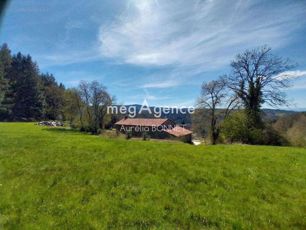 Maison à VERNET-LA-VARENNE