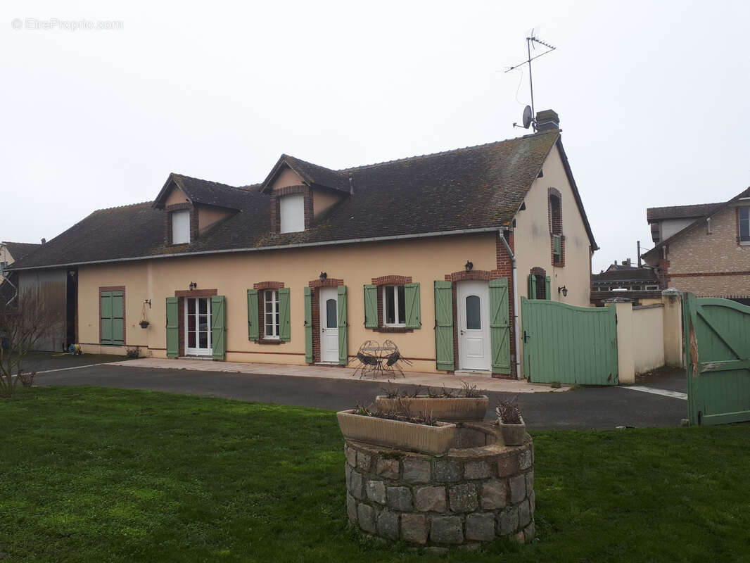 Maison à THIVARS