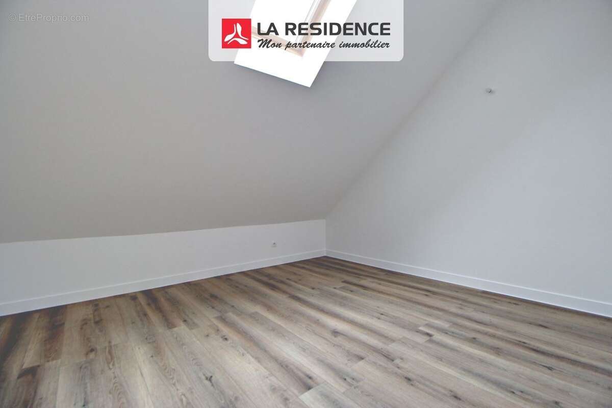 Appartement à VERNEUIL-SUR-SEINE