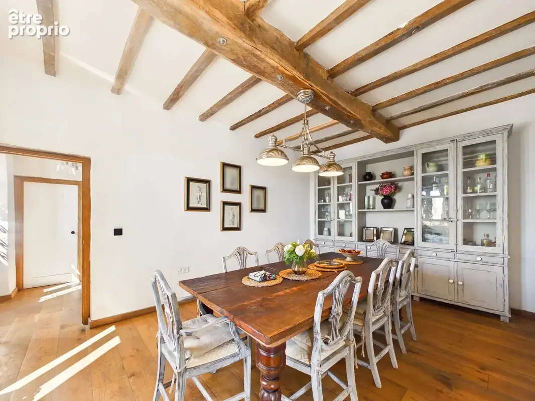 Près de Monestiés, ancien corps de ferme renové avec 3800 m²  de terrain - photo 7