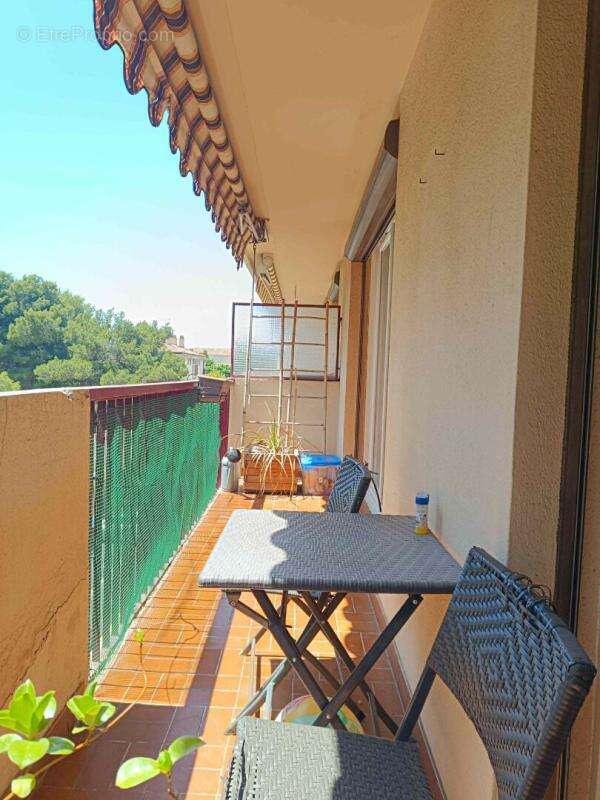 Appartement Istres 4 pièce(s) 90 m2 avec Balcon ET CAVE - photo 6