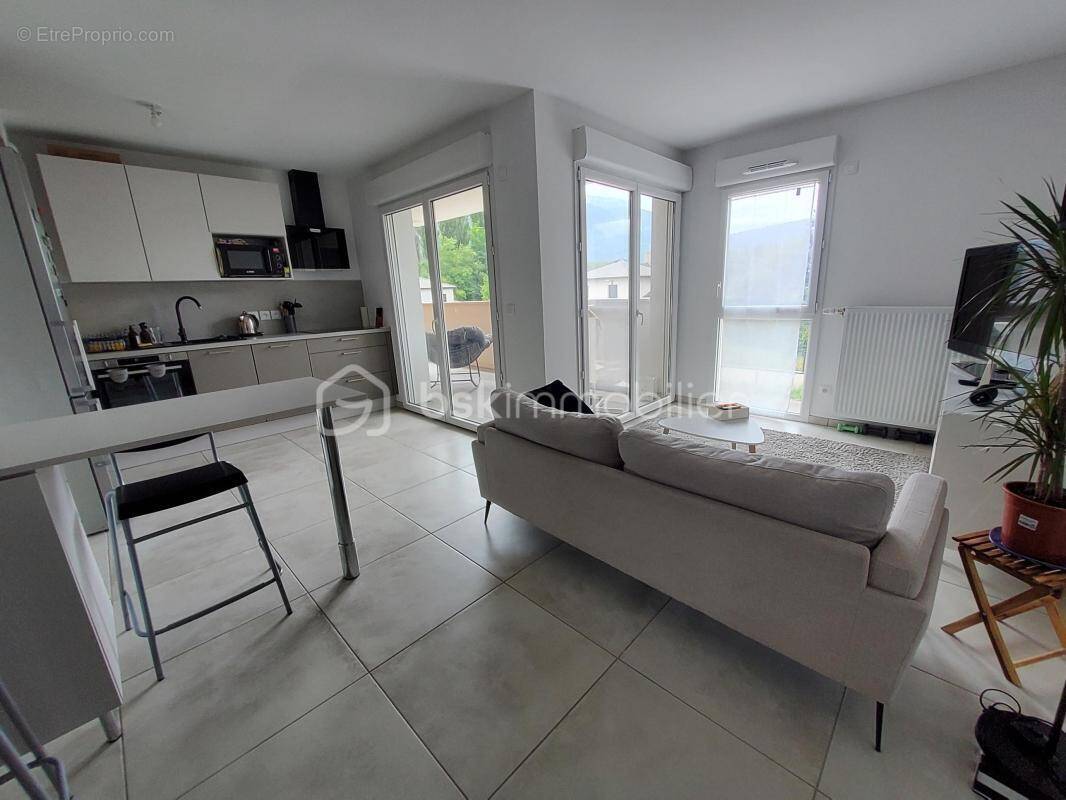 Appartement à SAINT-EGREVE