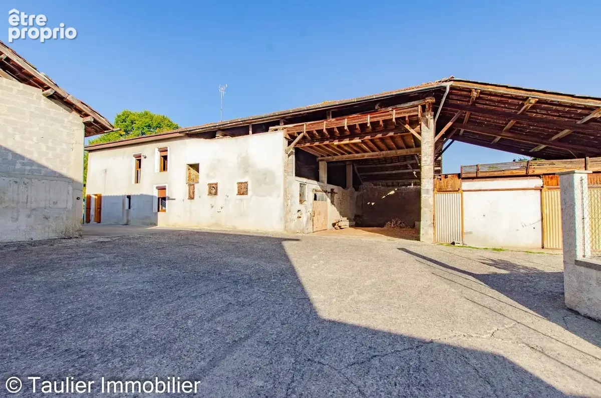 Ancienne ferme avec dépendances - photo 6
