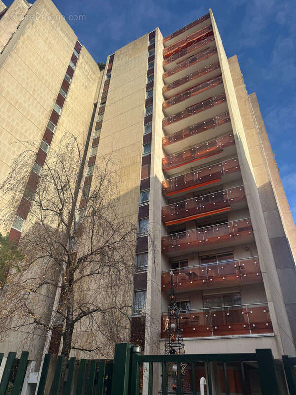 Appartement à PARIS-10E