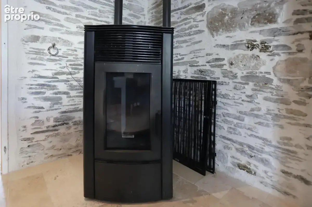 Maison de 10 pièces de 158.3 m² à Le Pin,  terrain de 2870 m² - photo 12