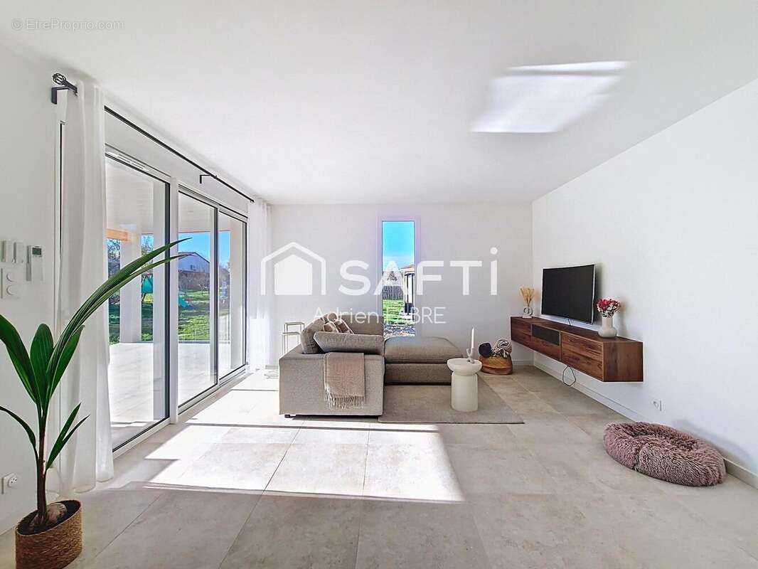 Photo 6 - Maison à GIROUSSENS