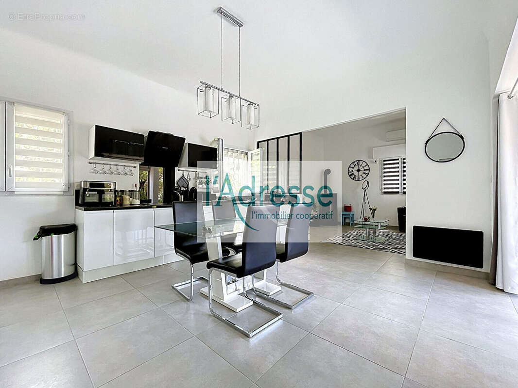 Maison Antibes 137 m2 - photo 7