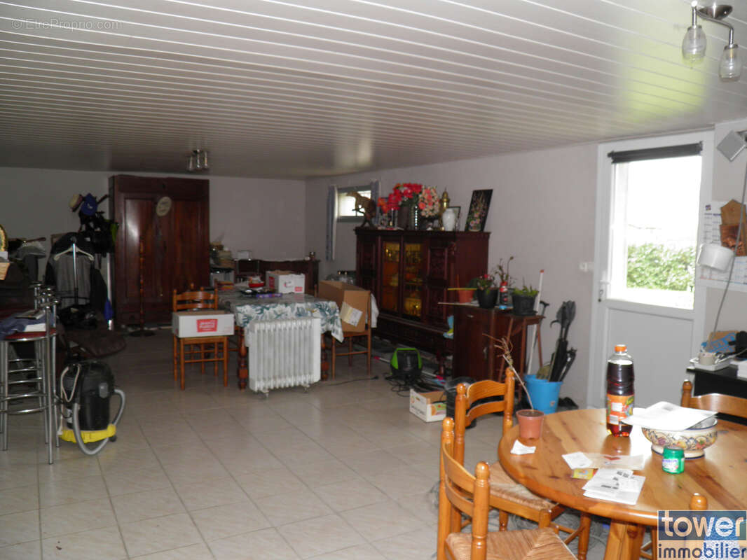 Maison à VIVIERS-LES-MONTAGNES