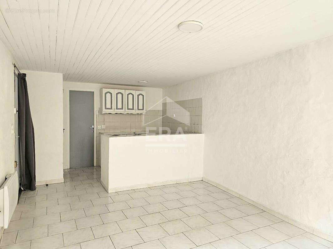 Appartement à PELISSANNE