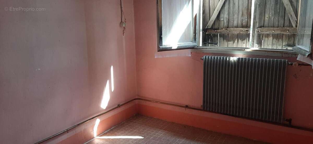 Fermette a rénover avec ses dépendances, sur 2,7 ha de terrain dans cadre bucolique - photo 17