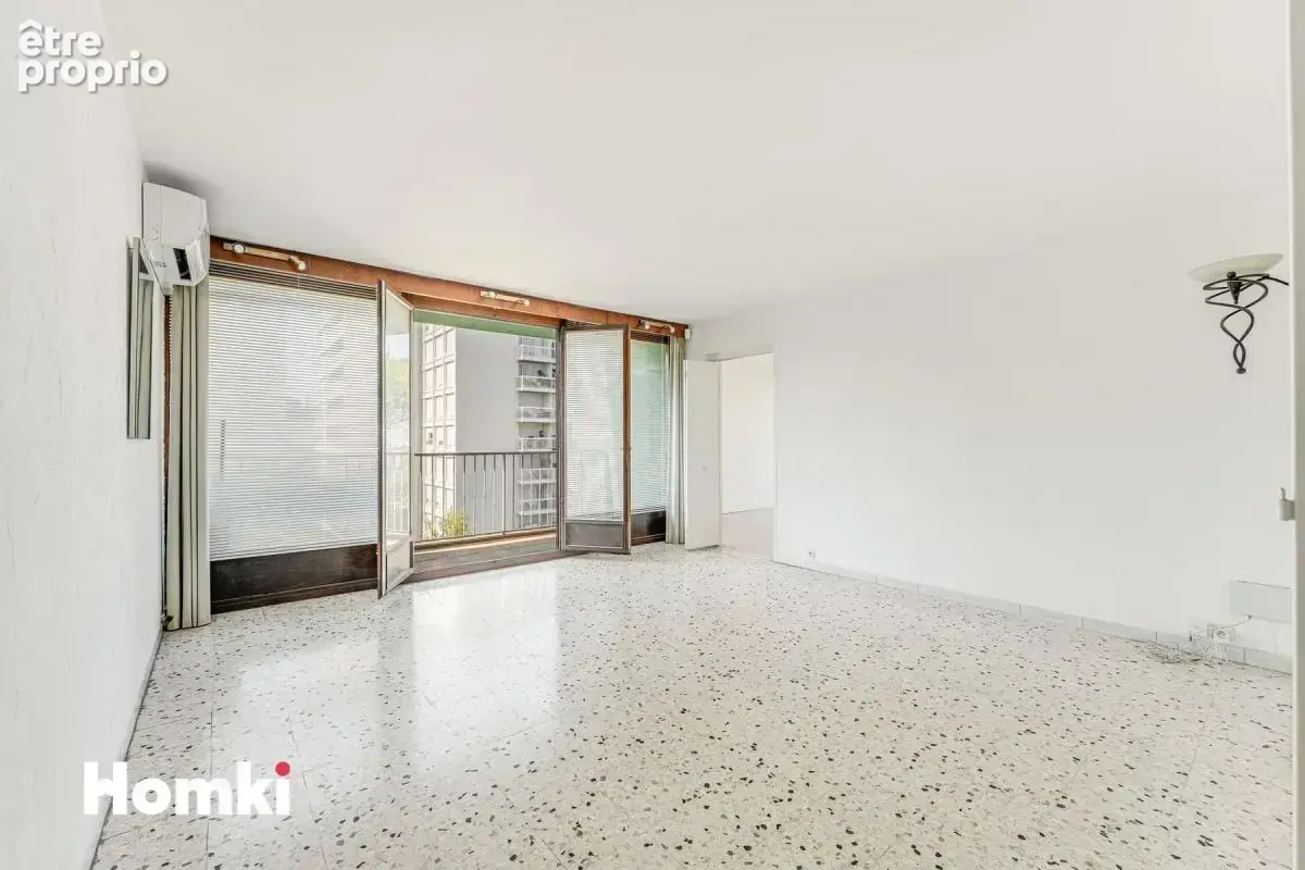 Appartement T4 de 87 m² à Marseille 13013, Avenue Beau Plan - photo 2