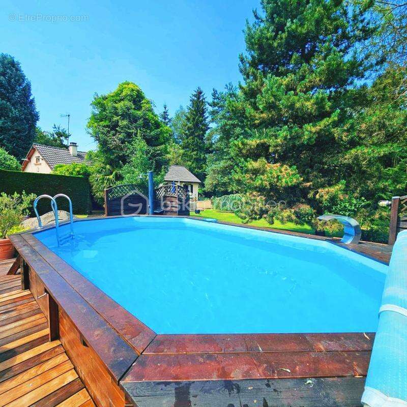 Maison à SAINTE-GAUBURGE-SAINTE-COLOMBE