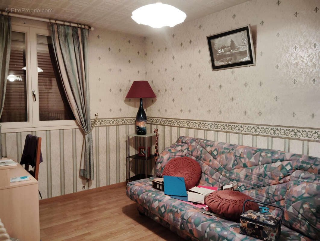 Maison à TOURS-SUR-MARNE