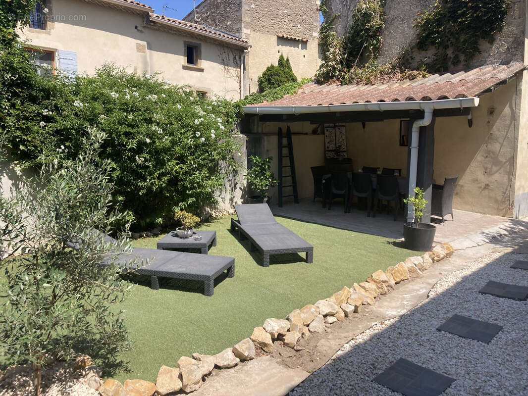 Maison à ROQUEMAURE