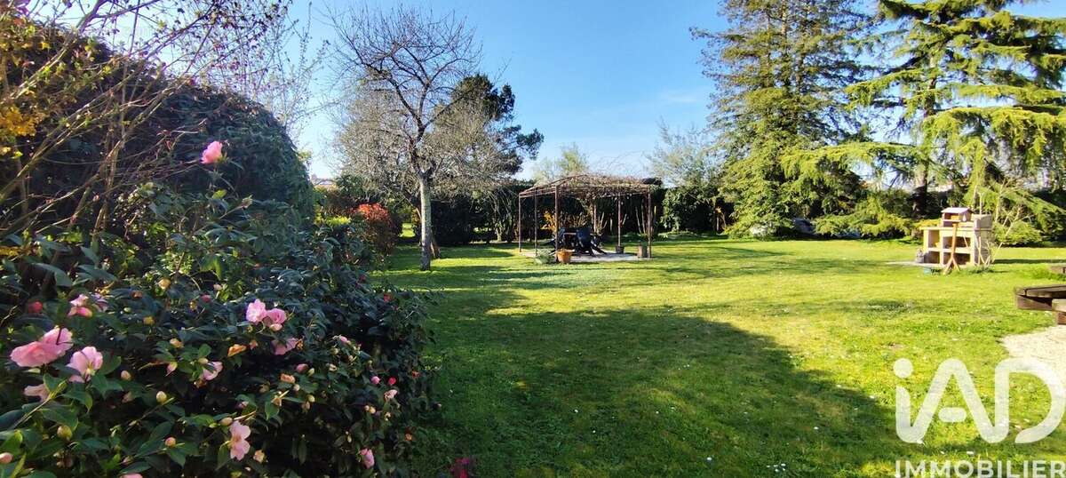 Photo 3 - Maison à SAINT-JULIEN-DE-CONCELLES