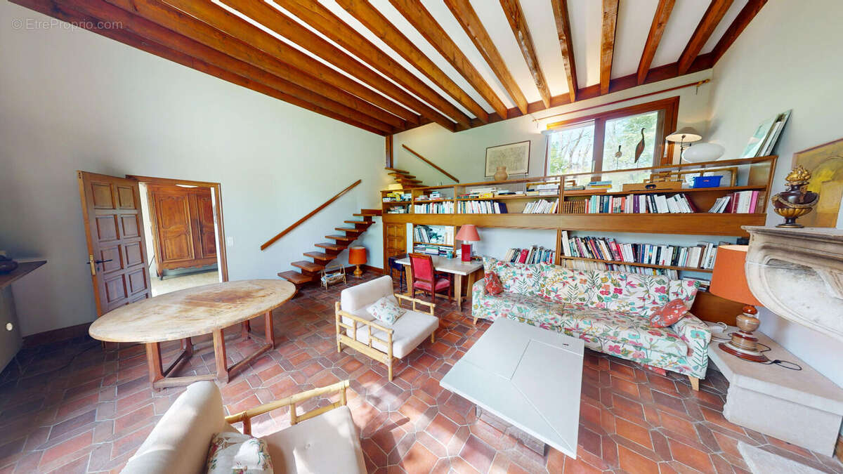 Maison à JUJURIEUX