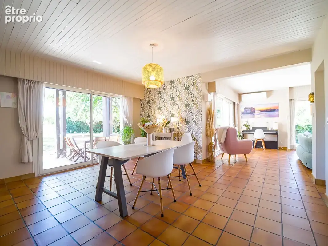 Maison d'architecte au calme. Un potentiel exceptionnel! - photo 4
