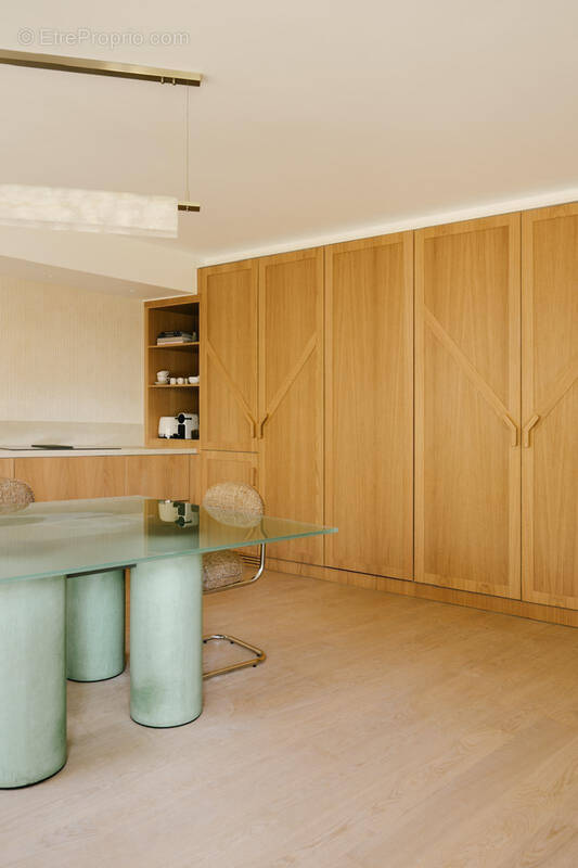 Appartement à PARIS-7E