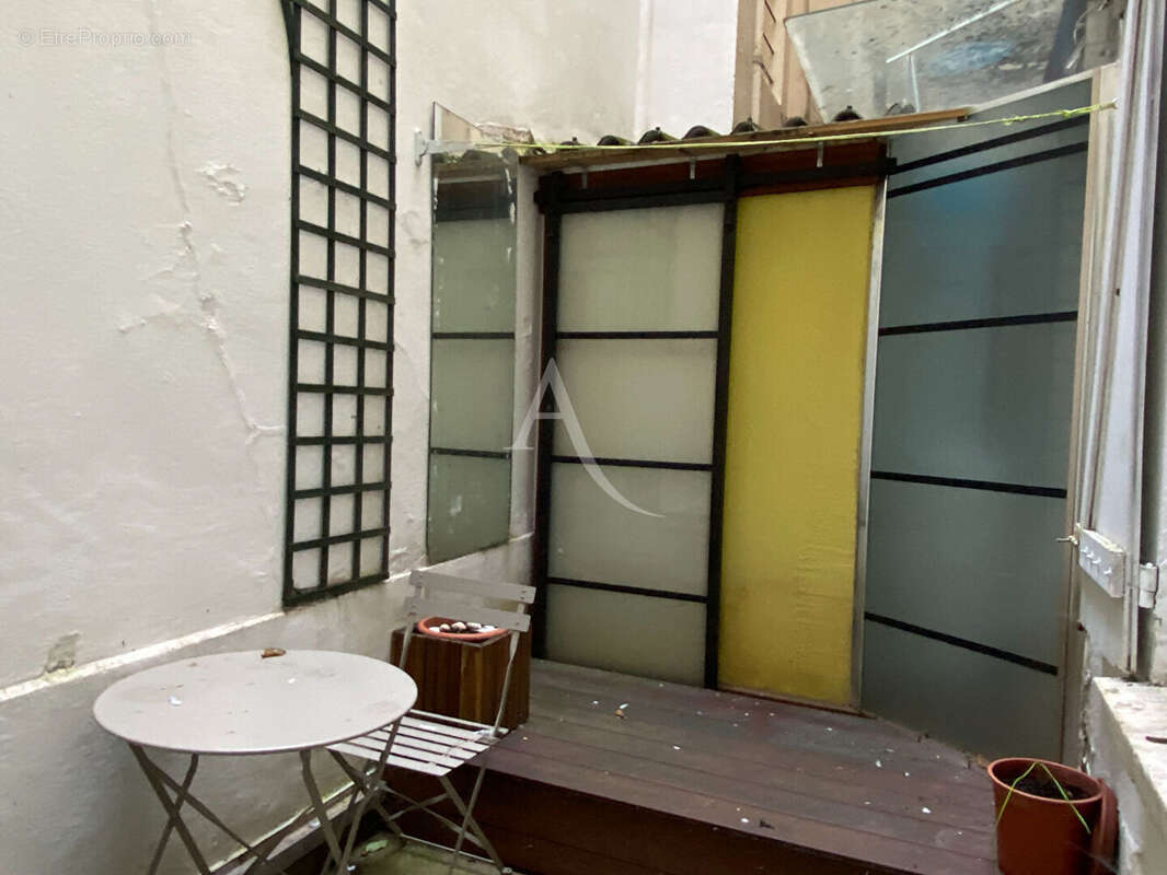 Commerce à PARIS-18E