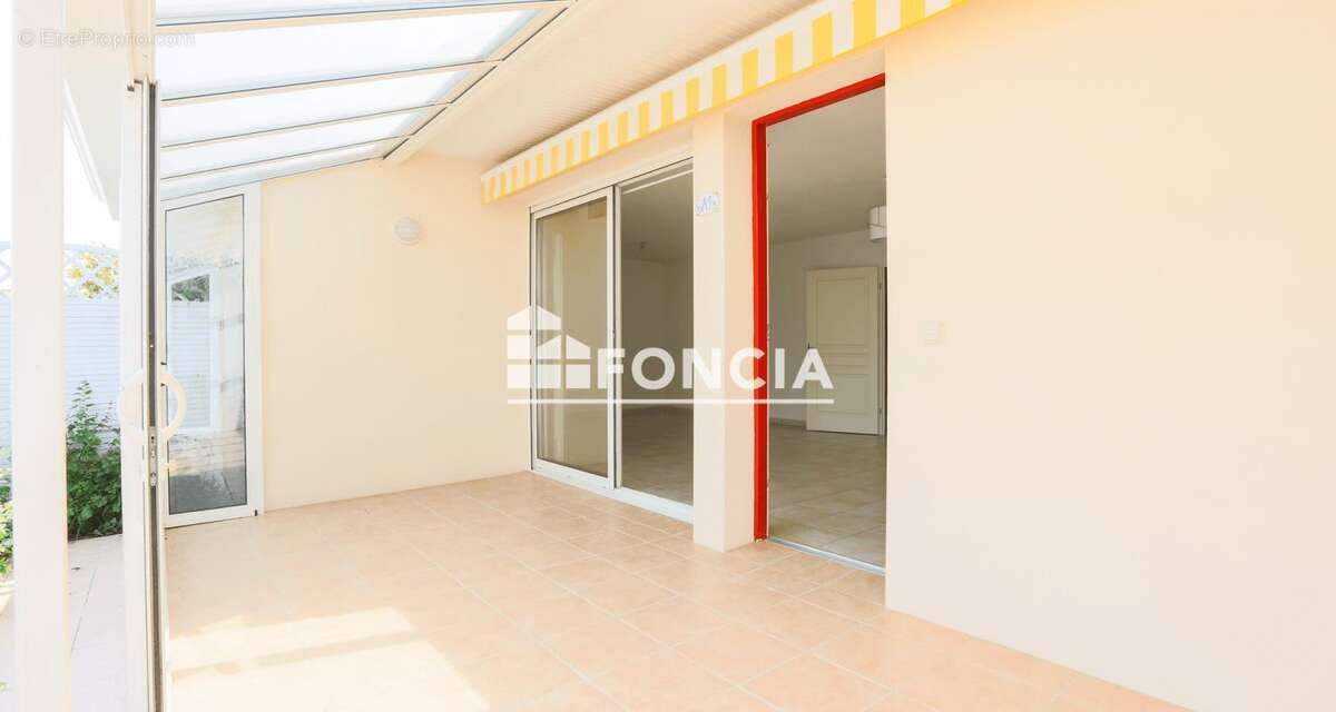 Maison à SALLES-SUR-MER