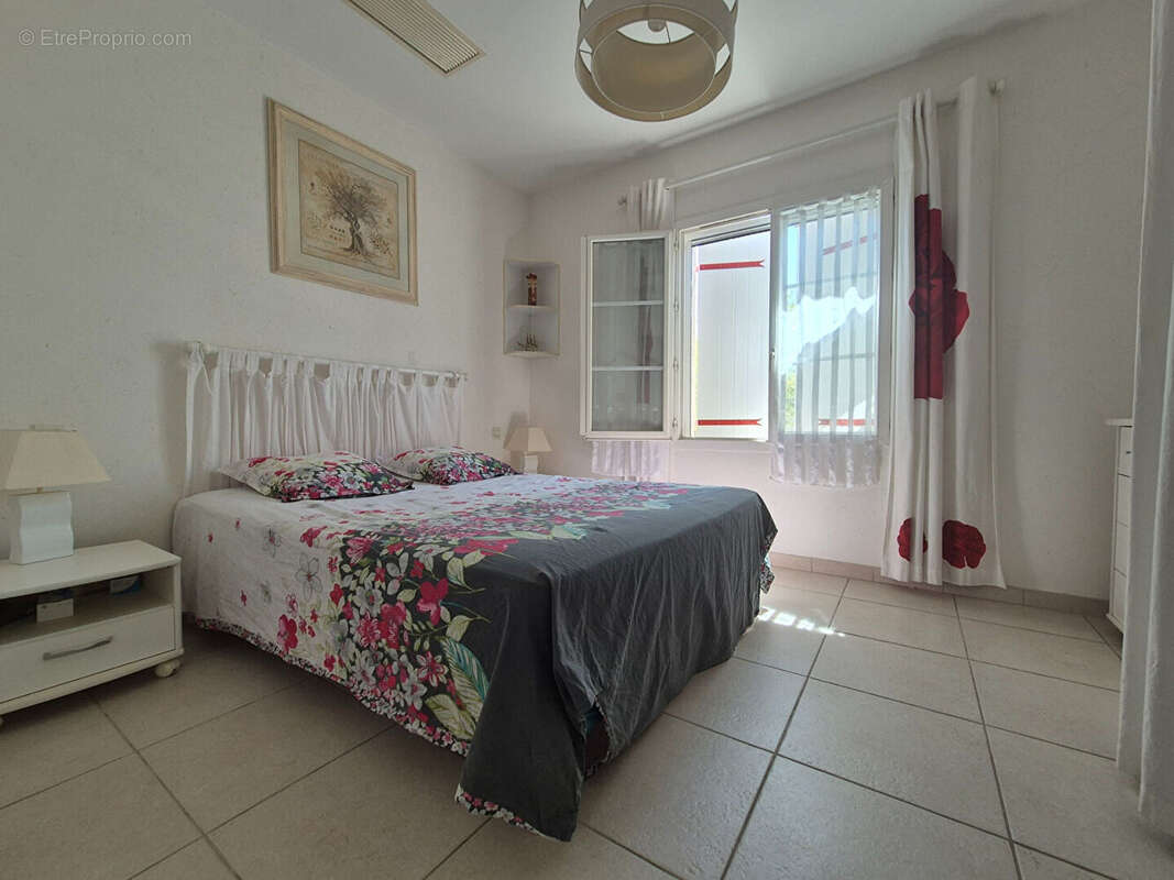 Maison 104m² à saint-georges-du-bois - photo 8