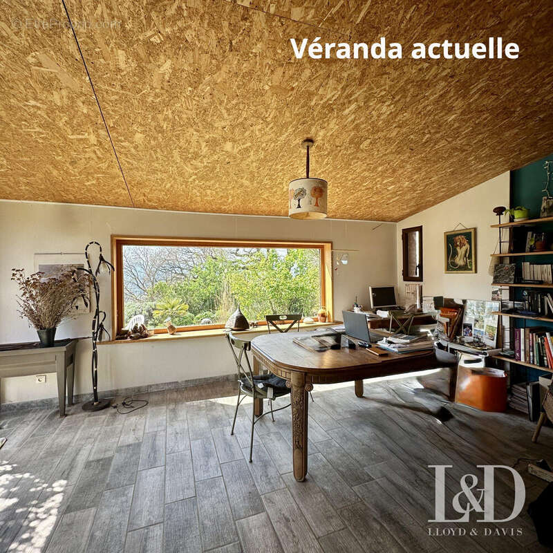 Maison à REVENTIN-VAUGRIS