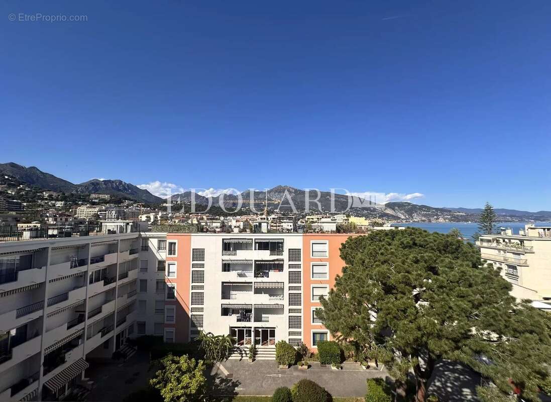 Appartement à ROQUEBRUNE-CAP-MARTIN
