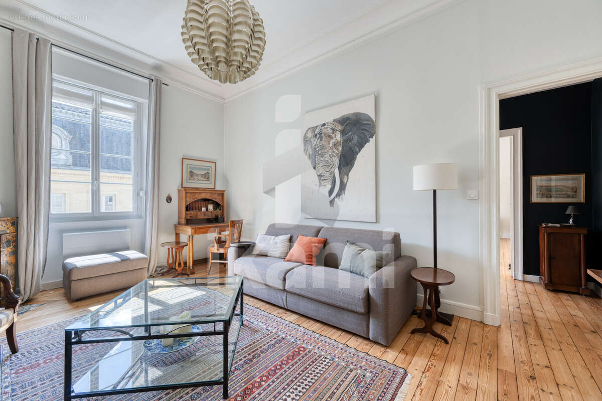 Appartement à BORDEAUX