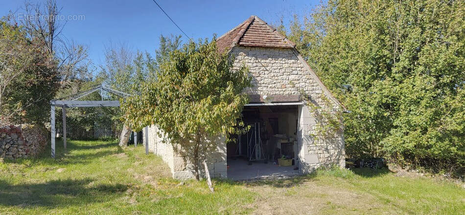 Maison à MONTFAUCON