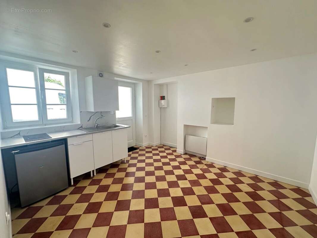 Charmant 2 pièces rénové au cœur de Chantilly – Emplacement d’exception - photo 2