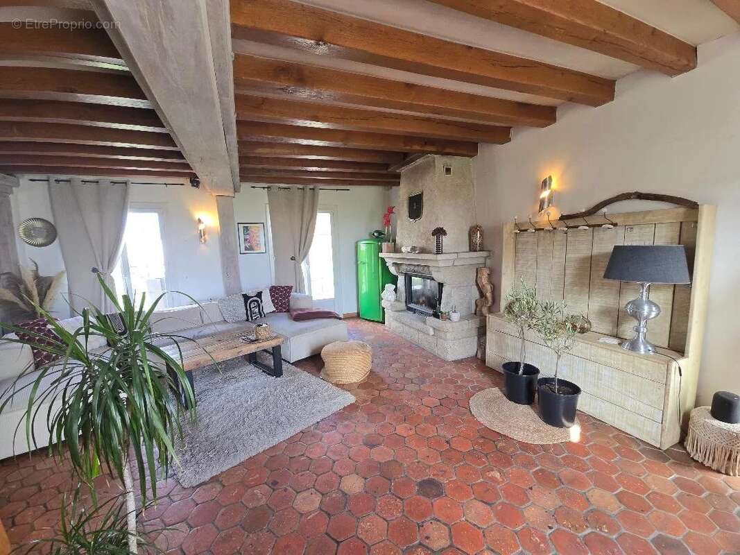 Maison à SACQUENVILLE