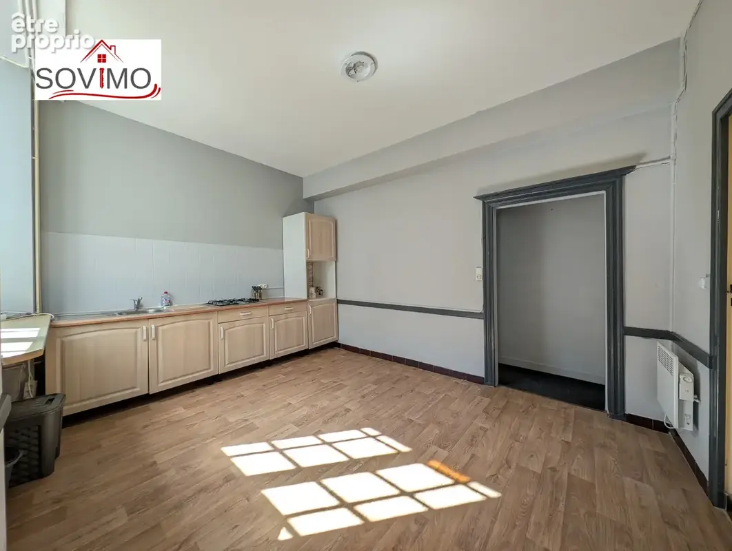 Immeuble a investissement locatif : 2 appts + 1 local commercial - photo 6