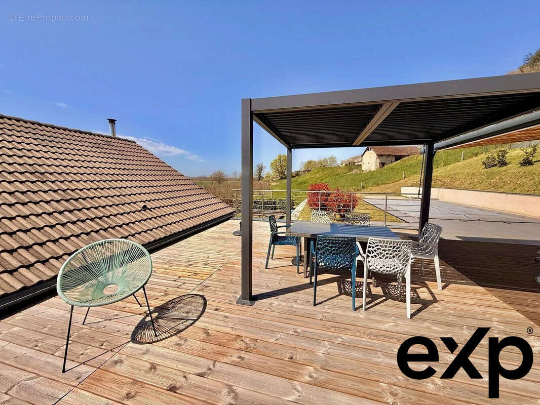 Maison à SAINT-GENIX-SUR-GUIERS