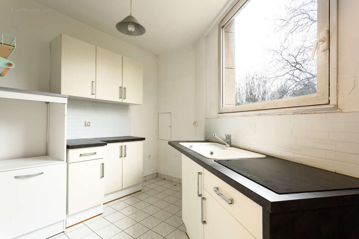 Appartement à PARIS-12E