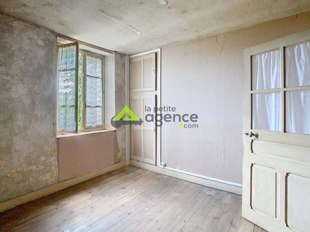 Maison de village avec grange à rénover - photo 6