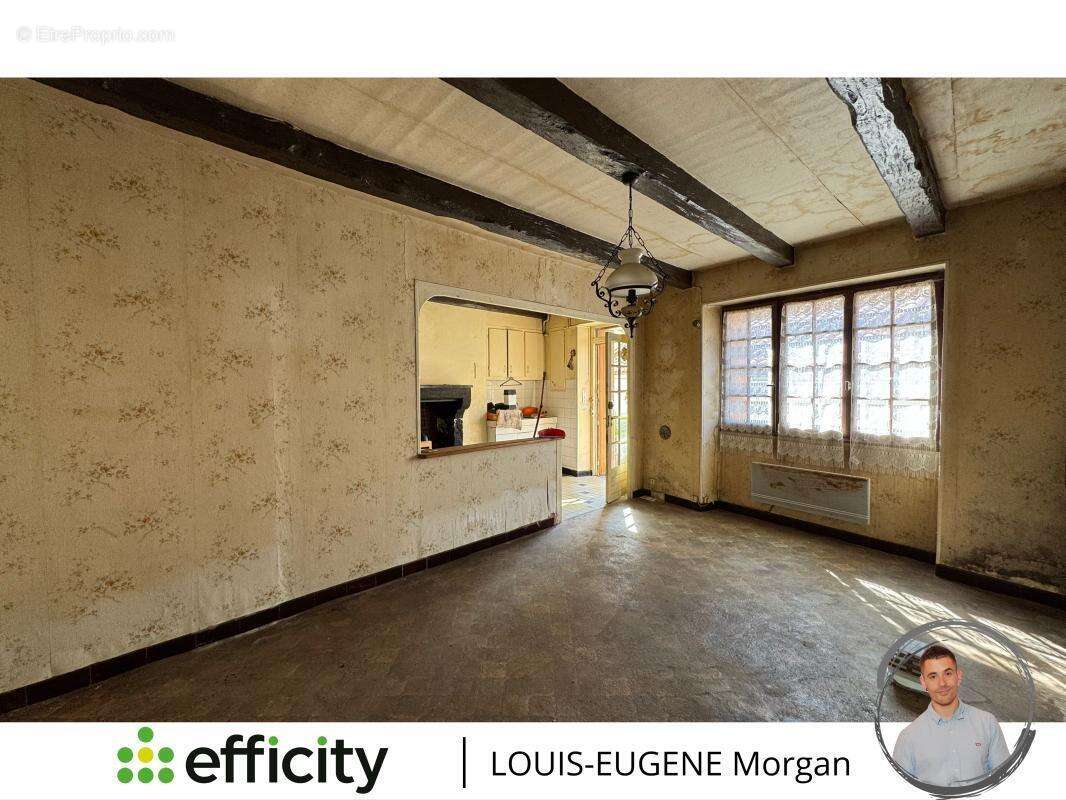 Maison à SAINT-SECONDIN