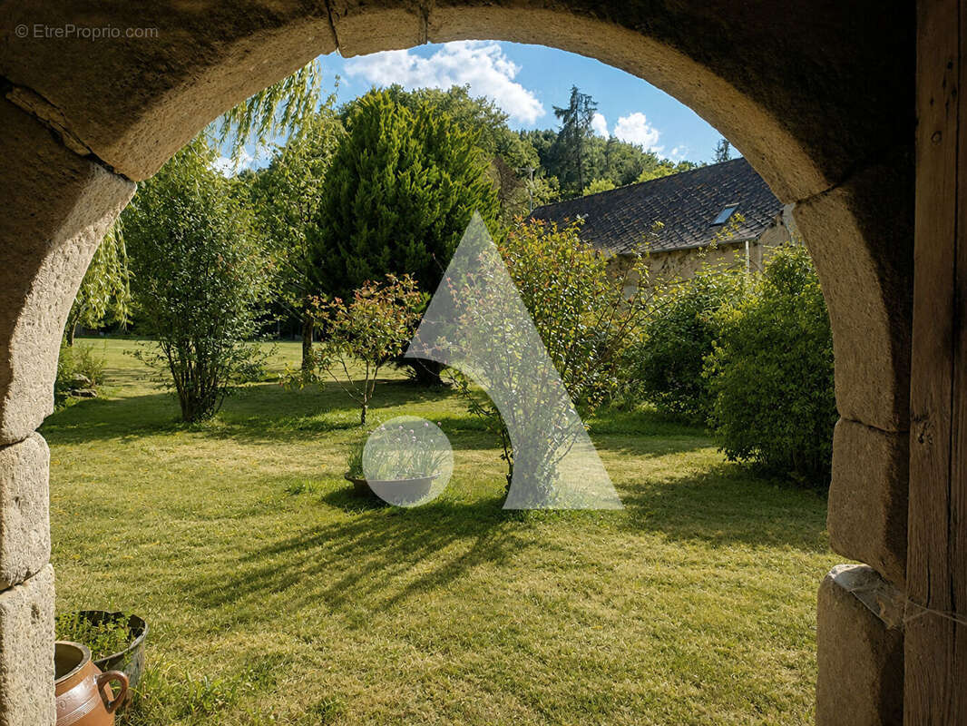 Maison à LANRELAS