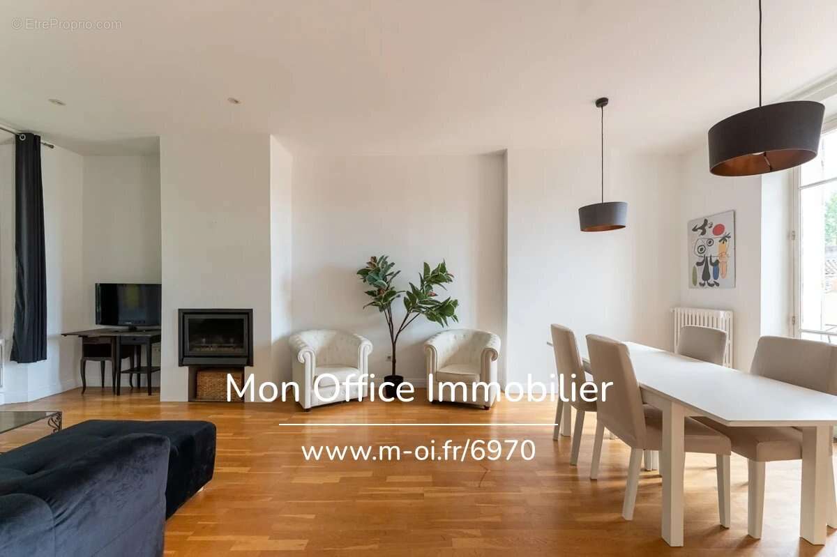 Référence : 6970-ASA - Appartement 3 pièce climatisé et traversant dernier étage centre ville - photo 8