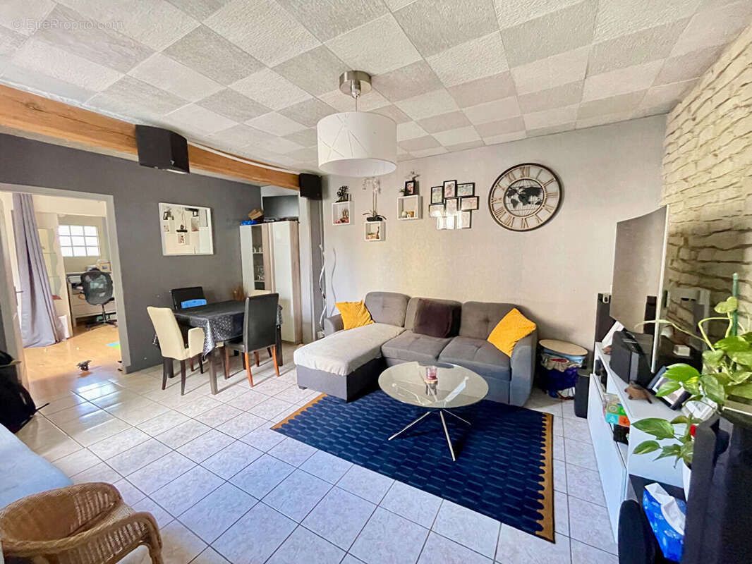 Maison à SARTROUVILLE