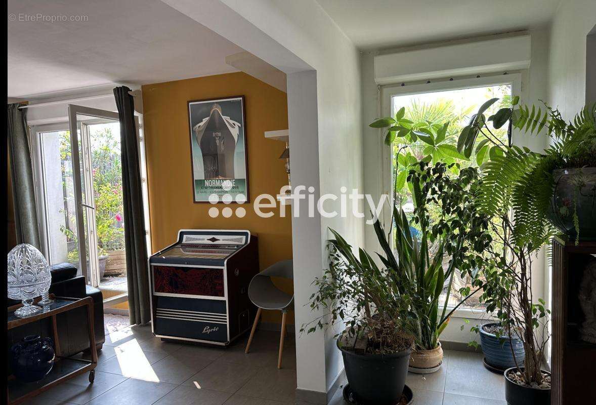 Appartement à BEGLES