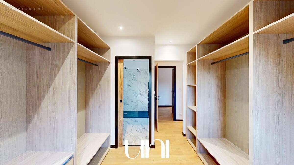 Maison à BRETTEVILLE-L'ORGUEILLEUSE