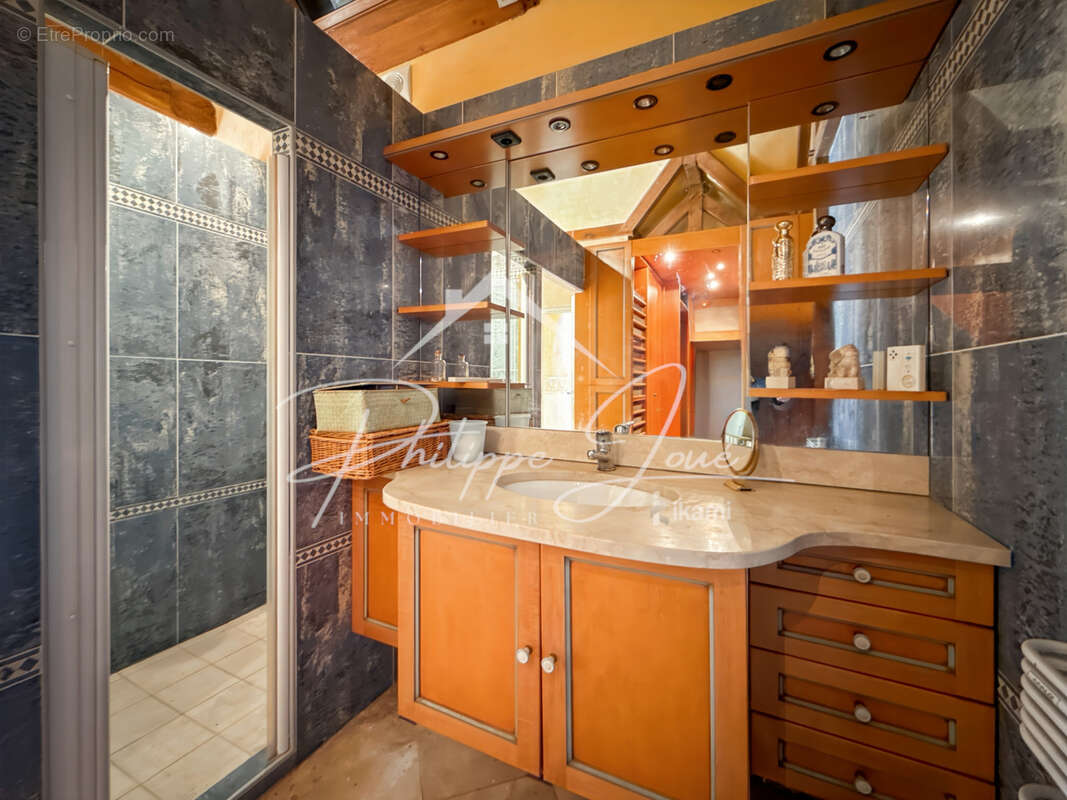 Maison à PONT-SUR-YONNE