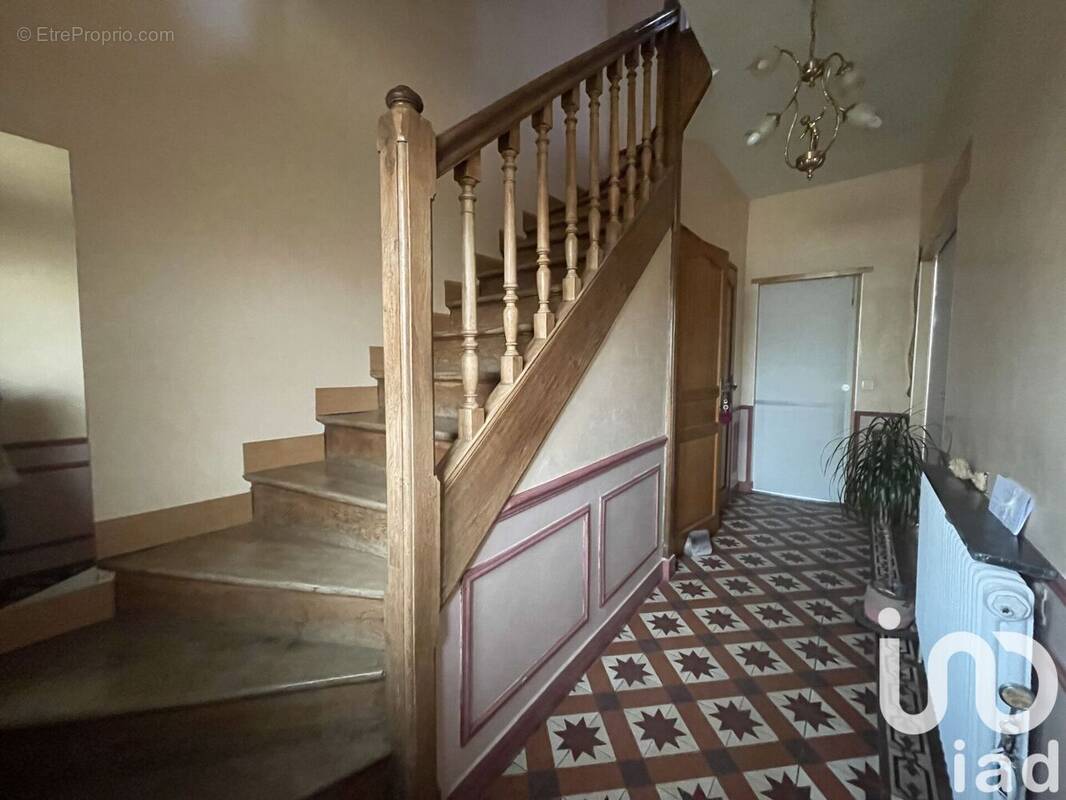 Photo 1 - Maison à VILLENEUVE-LE-ROI