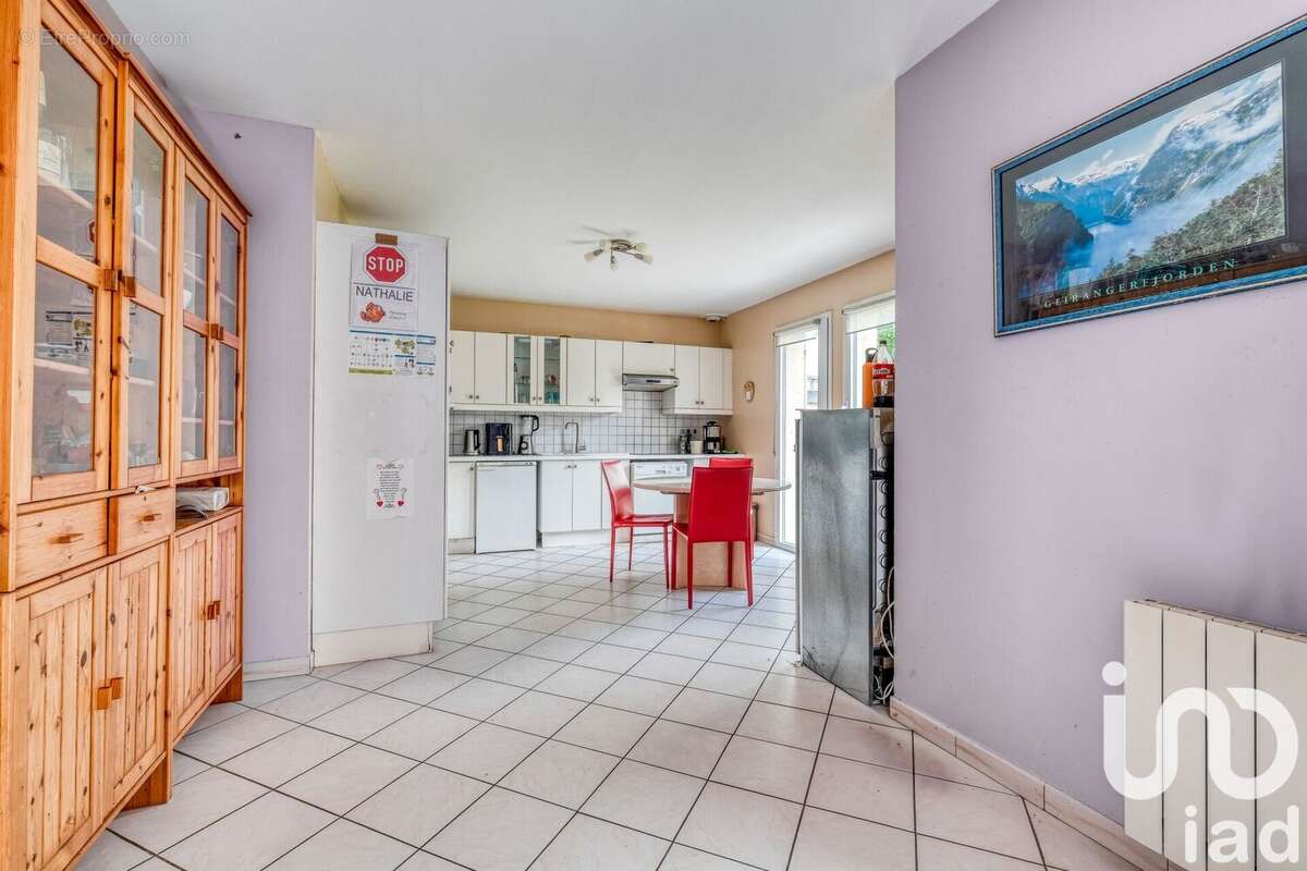 Photo 5 - Maison à BUSSY-SAINT-MARTIN