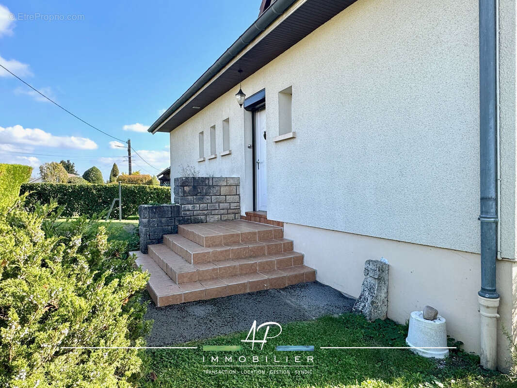 Maison à BELLENEUVE