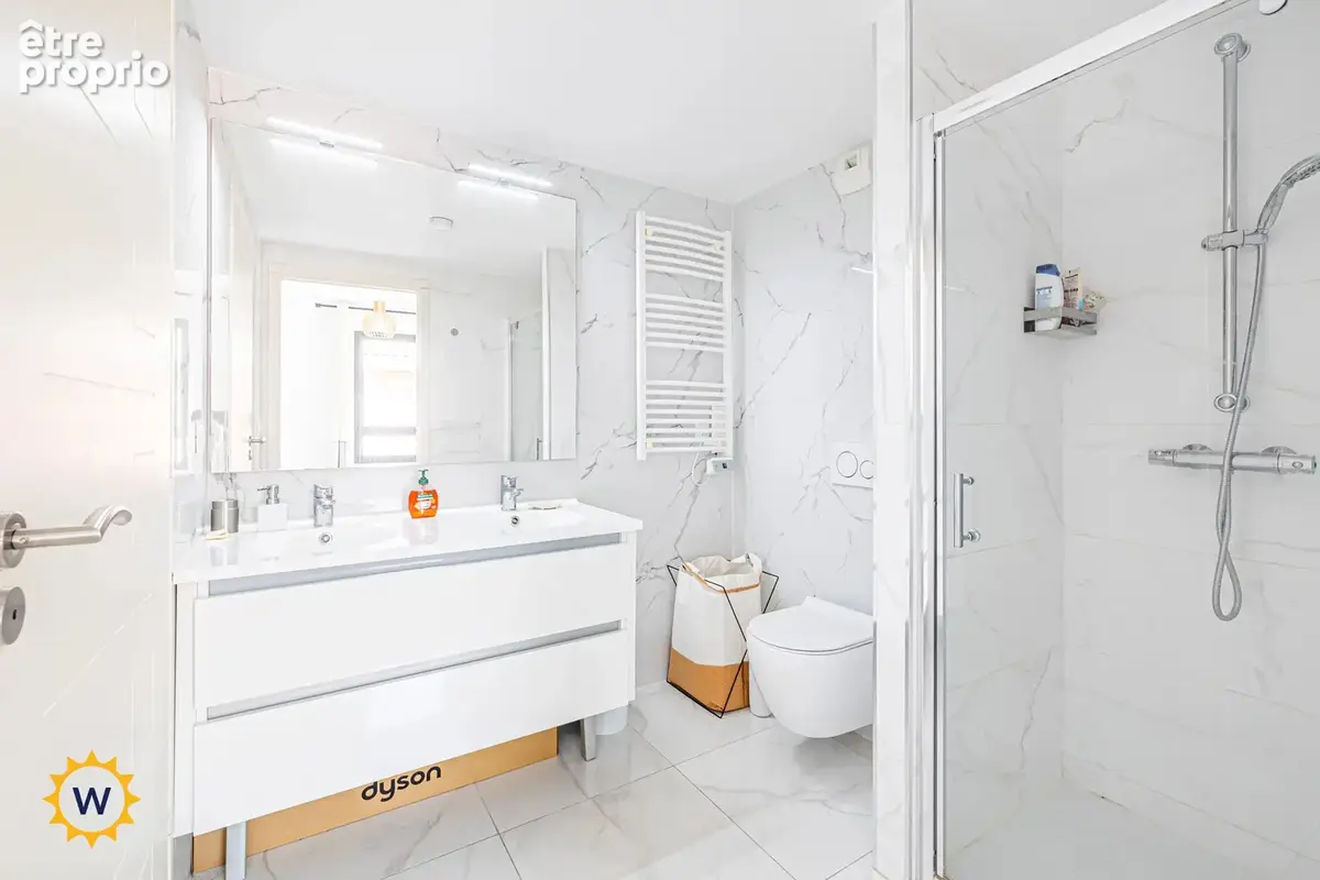 Nice Ouest – Appartement-villa d’exception avec terrasse de 55 m², vue mer et collines - photo 13