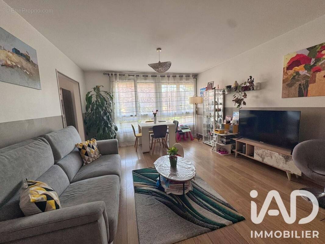 Photo 1 - Appartement à CROSNE