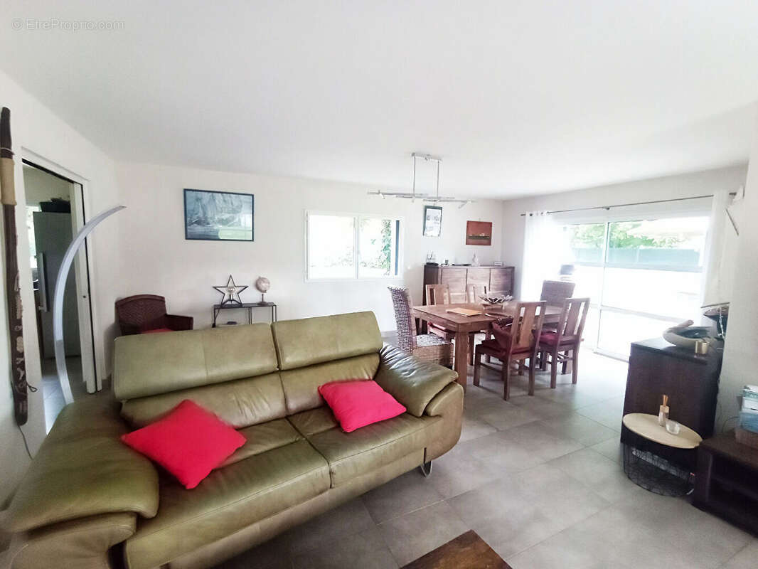 Maison à LOCMARIAQUER