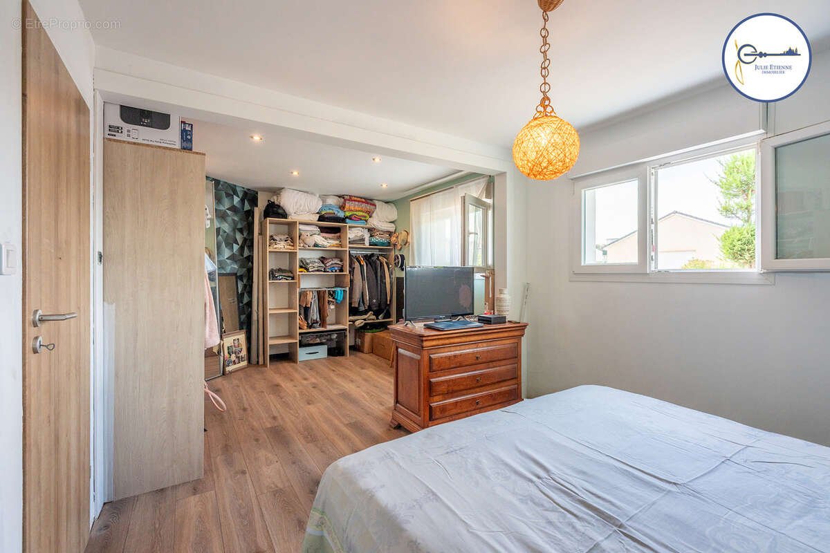 Maison - 149m2 - 8 pieces - photo 12